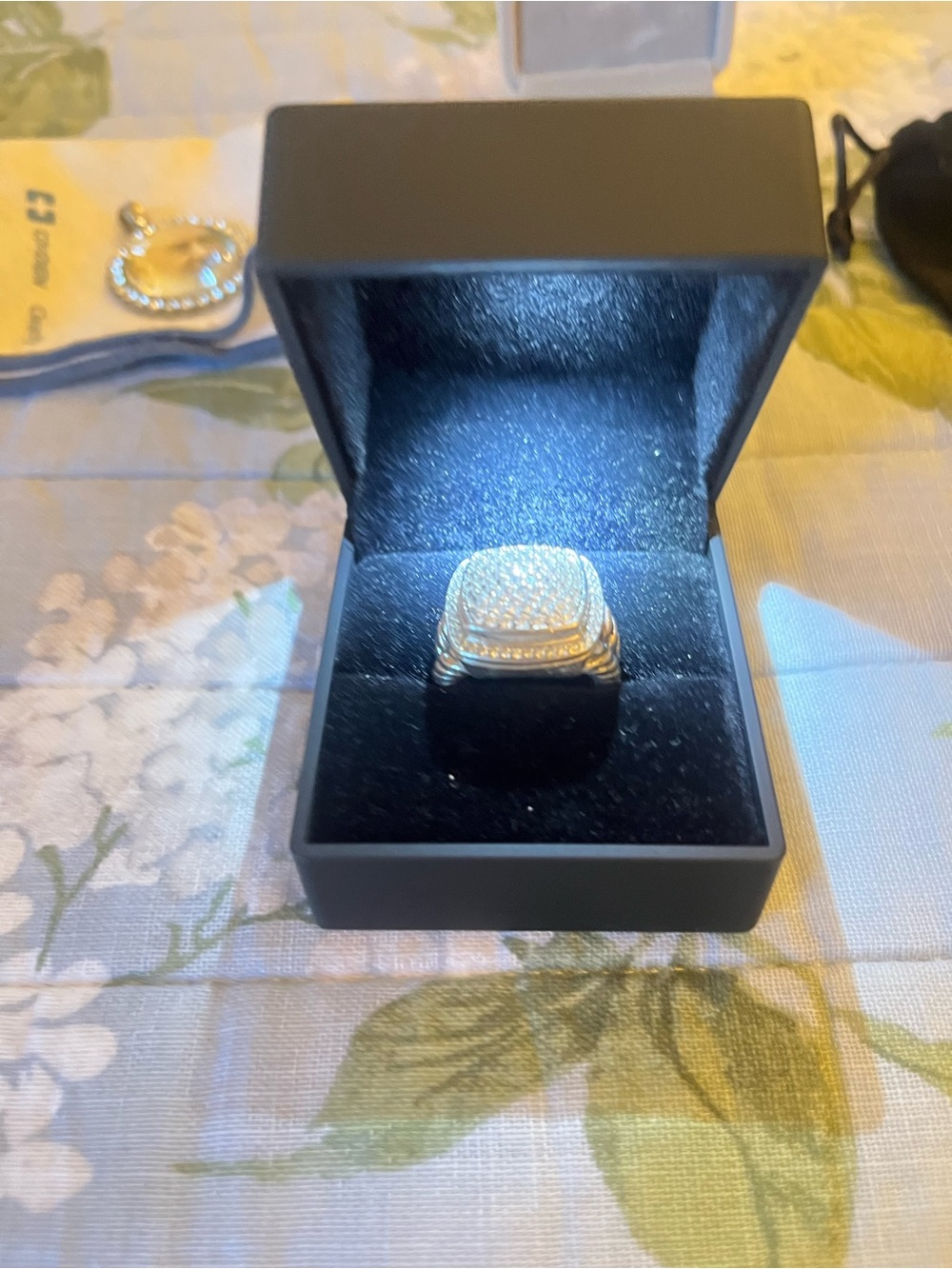 Unisex Men's-Women’s Silver-Tone Pave Square Ring - Silver size 8.5 beautiful!